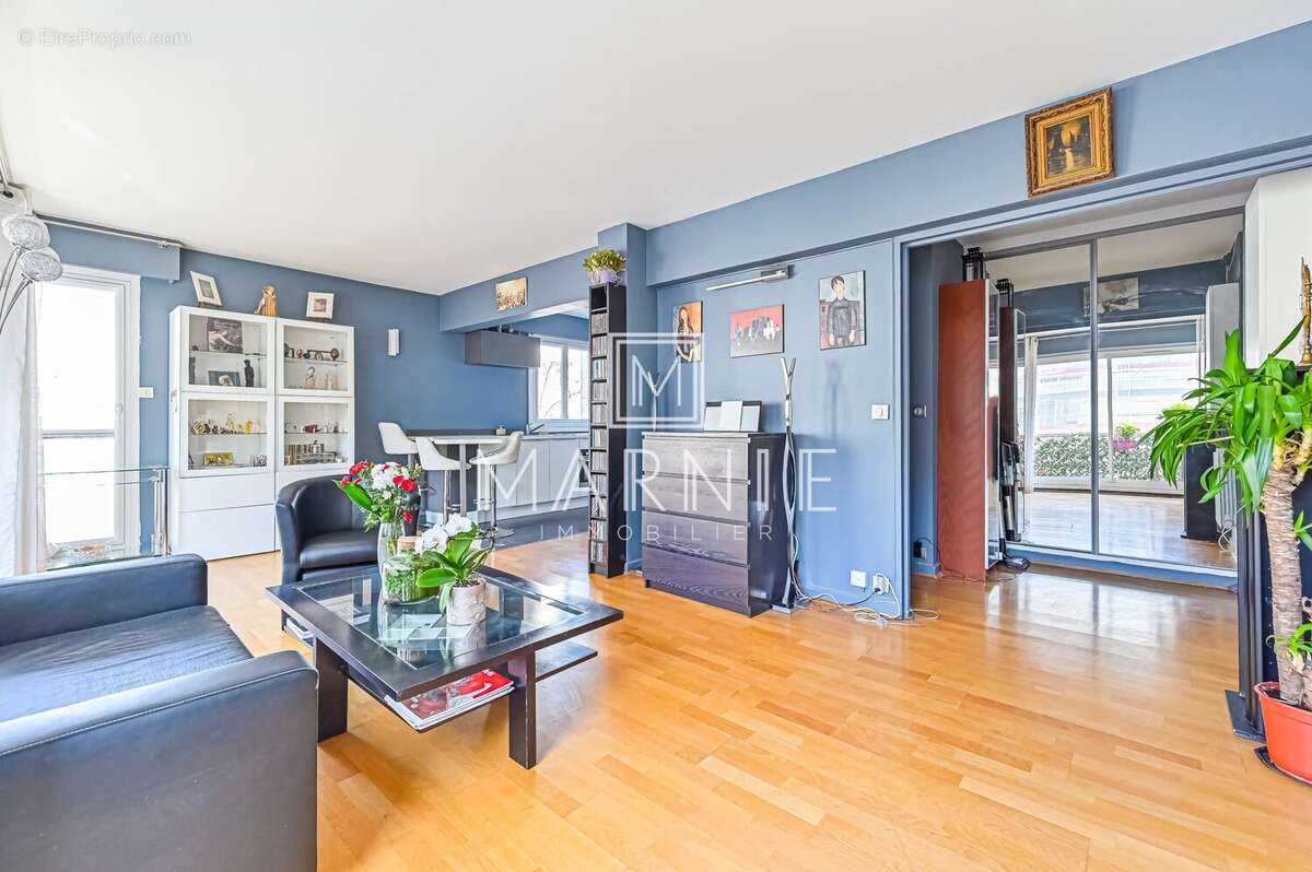 Appartement à PARIS-15E