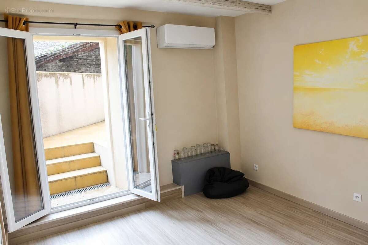 Appartement à MILHAUD