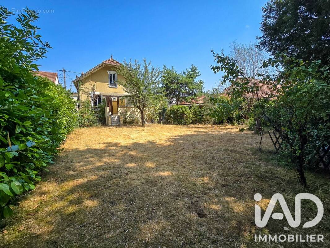 Photo 1 - Maison à VILLECRESNES