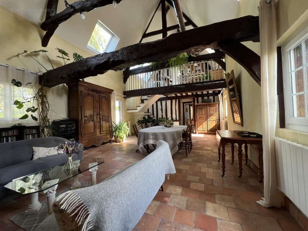 Maison 181 m² à Mezidon-Canon  - photo 3