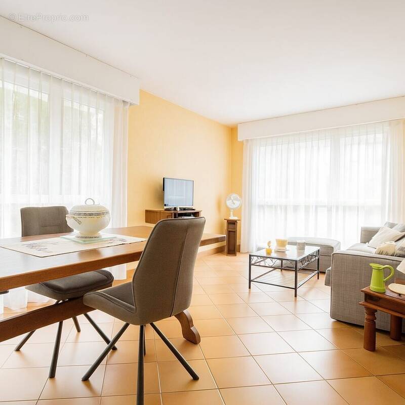 SEJOUR 25,17M2 - Appartement à BOIS-D&#039;ARCY