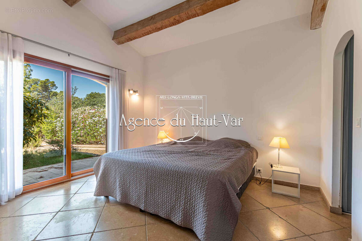 Superbe villa moderne, 4 chambres, 3300m2 de terrain - photo 28