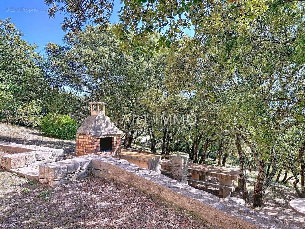 Maison à SAINT-SATURNIN-LES-APT