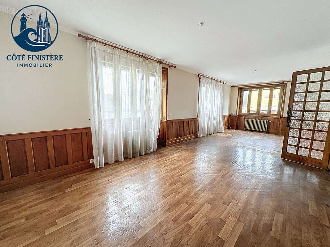 Maison à PLONEOUR-LANVERN