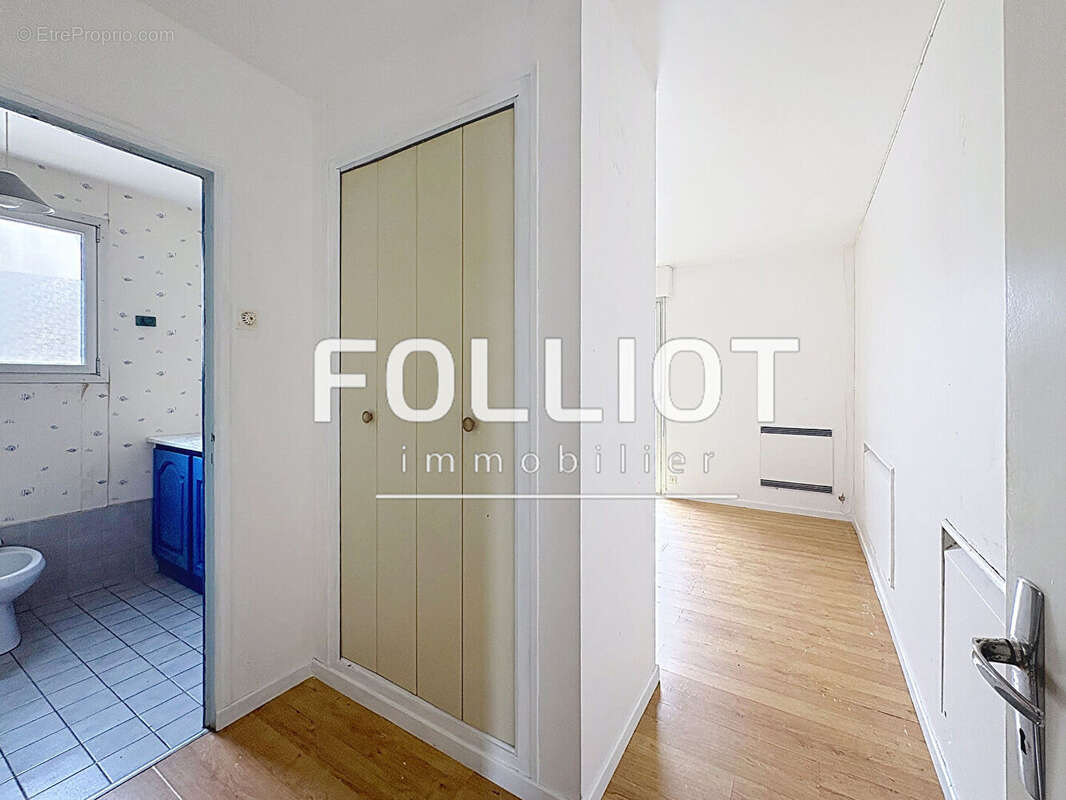 À vendre : Appartement spacieux de 6 pièces à Donville les Bains - photo 5