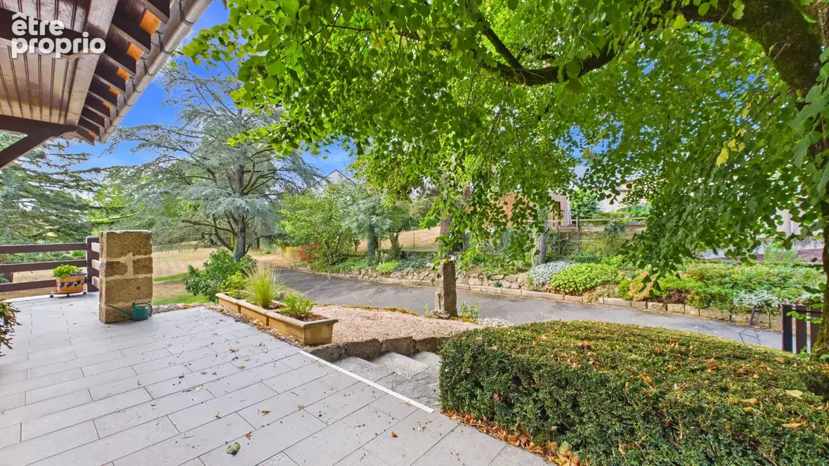 Maison 6 pièces - Centre du village - Parc arboré - photo 17