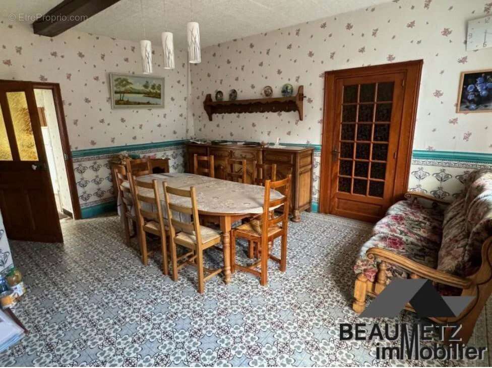 Maison à BEAUMETZ-LES-LOGES