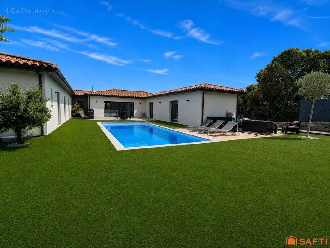 Photo 2 - Maison à NIMES