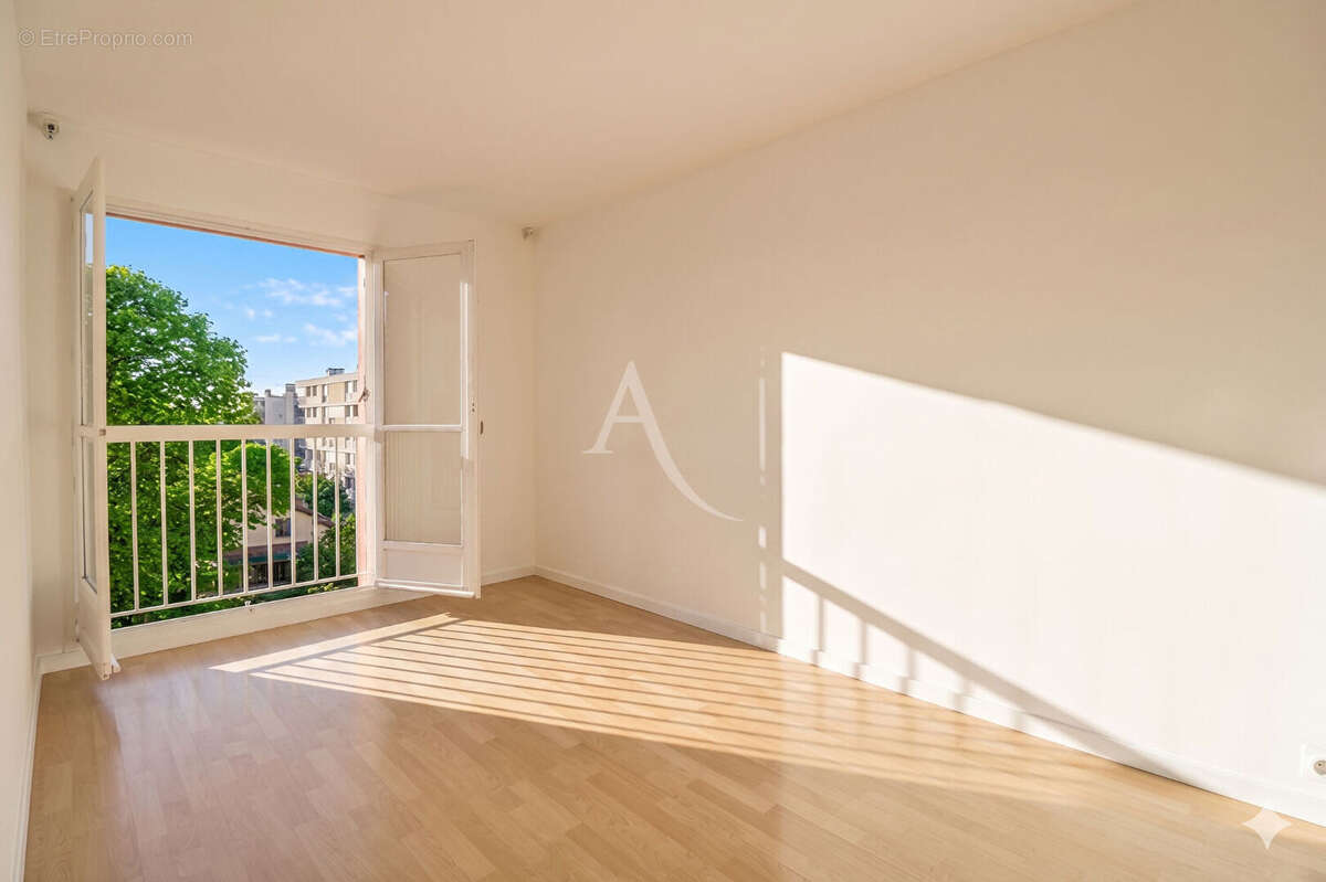 Appartement à MARSEILLE-10E