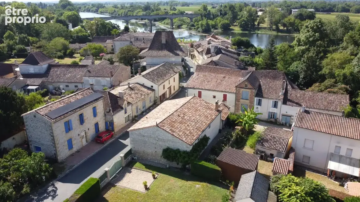 Ensemble immobilier - photo 2