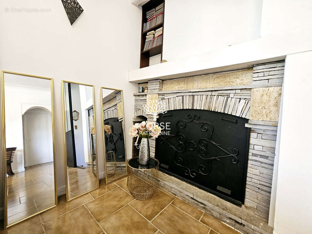 Maison à PRUNELLI-DI-FIUMORBO