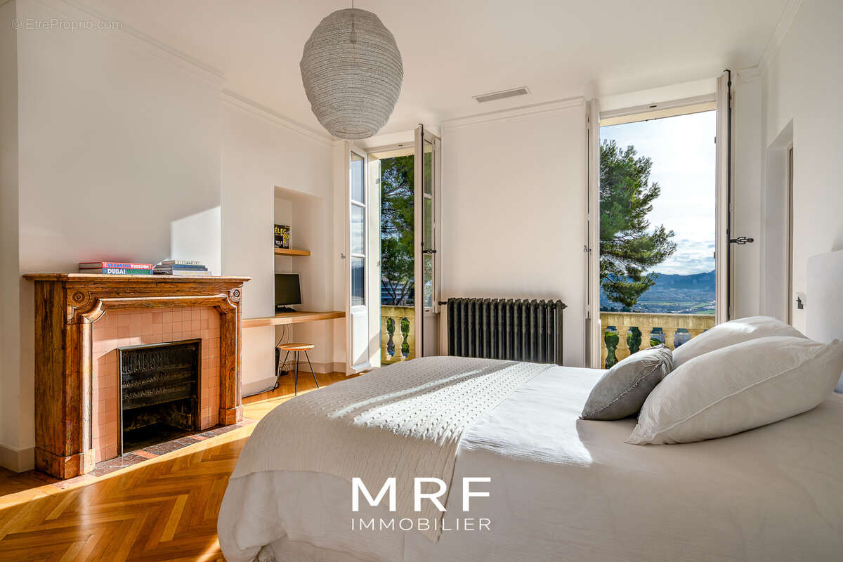 Maison à MARSEILLE-7E