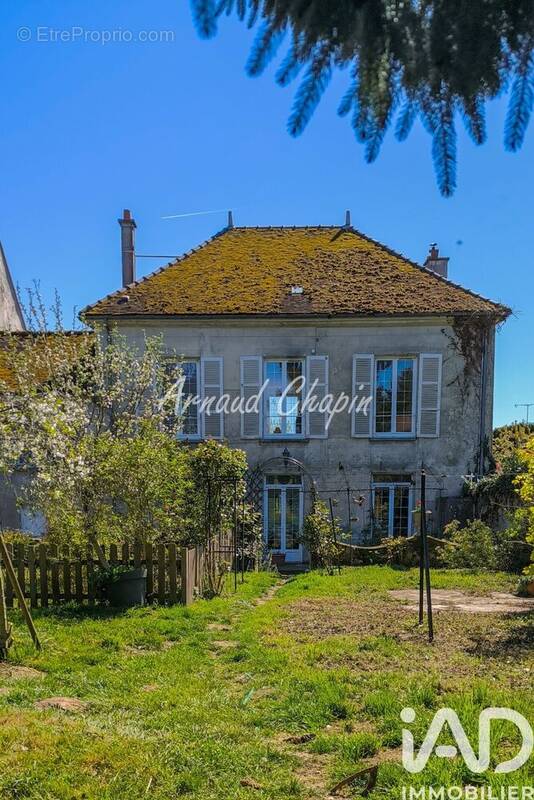Photo 1 - Maison à BOISSY-LE-CHATEL