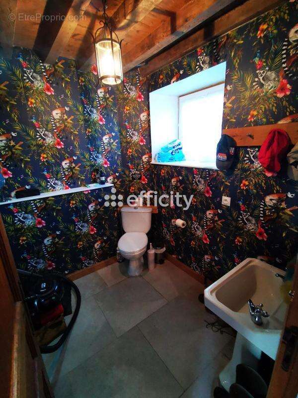 Maison 112 m² à Landelles-Et-Coupigny  - photo 7