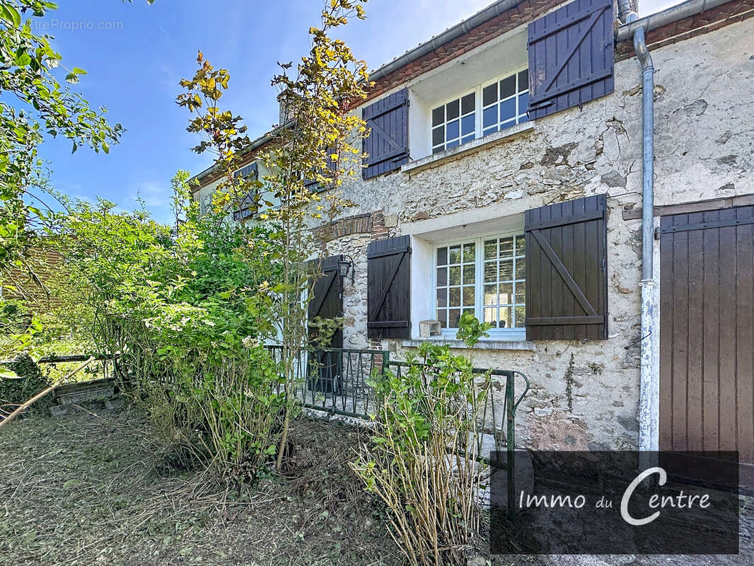 Maison à MONTMIRAIL