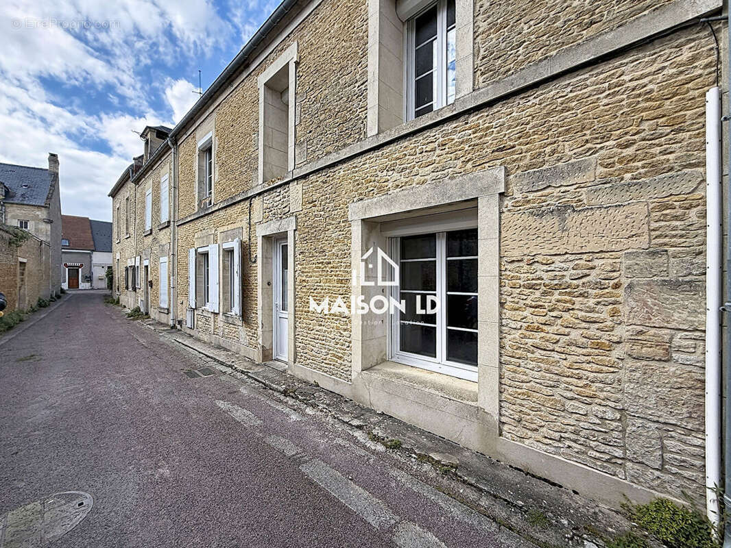 Maison à BERNIERES-SUR-MER