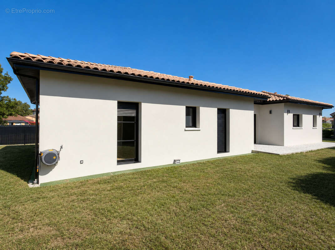 Maison contemporaine de plain-pied de 121 m2 avec 4 chambres et garage à Bergerac - photo 11