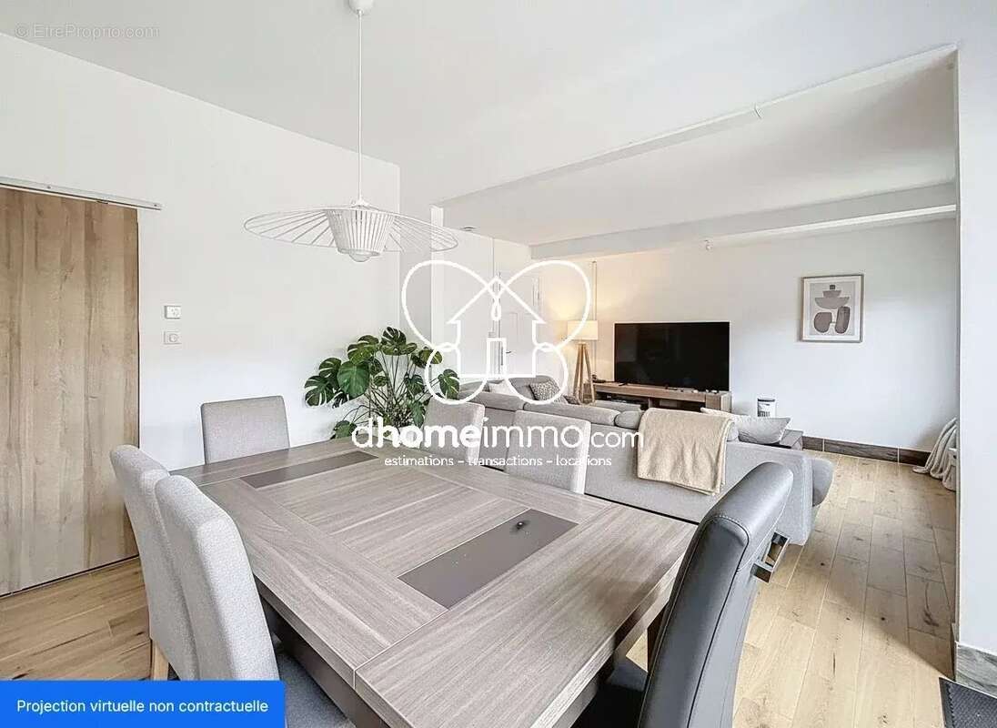 Maison à RAIMBEAUCOURT