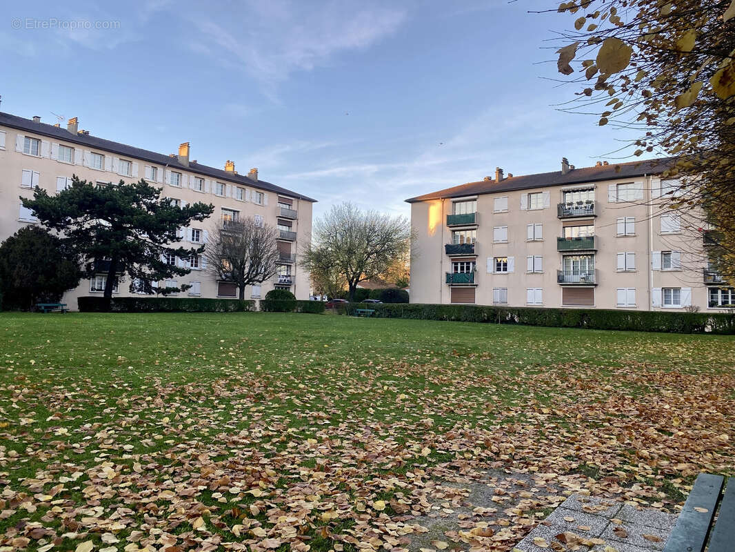 Appartement à SAINT-GRATIEN