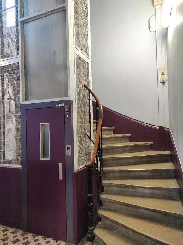   - Appartement à VILLEURBANNE