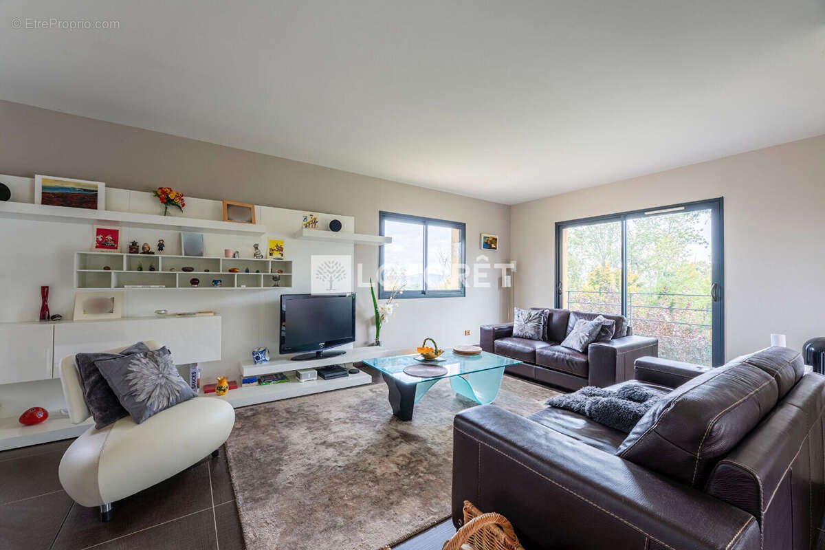 Maison à FLEURIEUX-SUR-L&#039;ARBRESLE