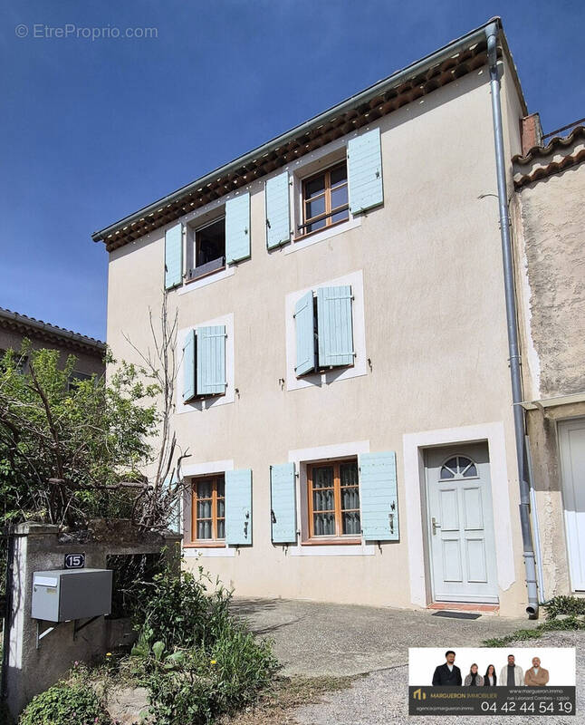 Appartement à SAINT-MITRE-LES-REMPARTS