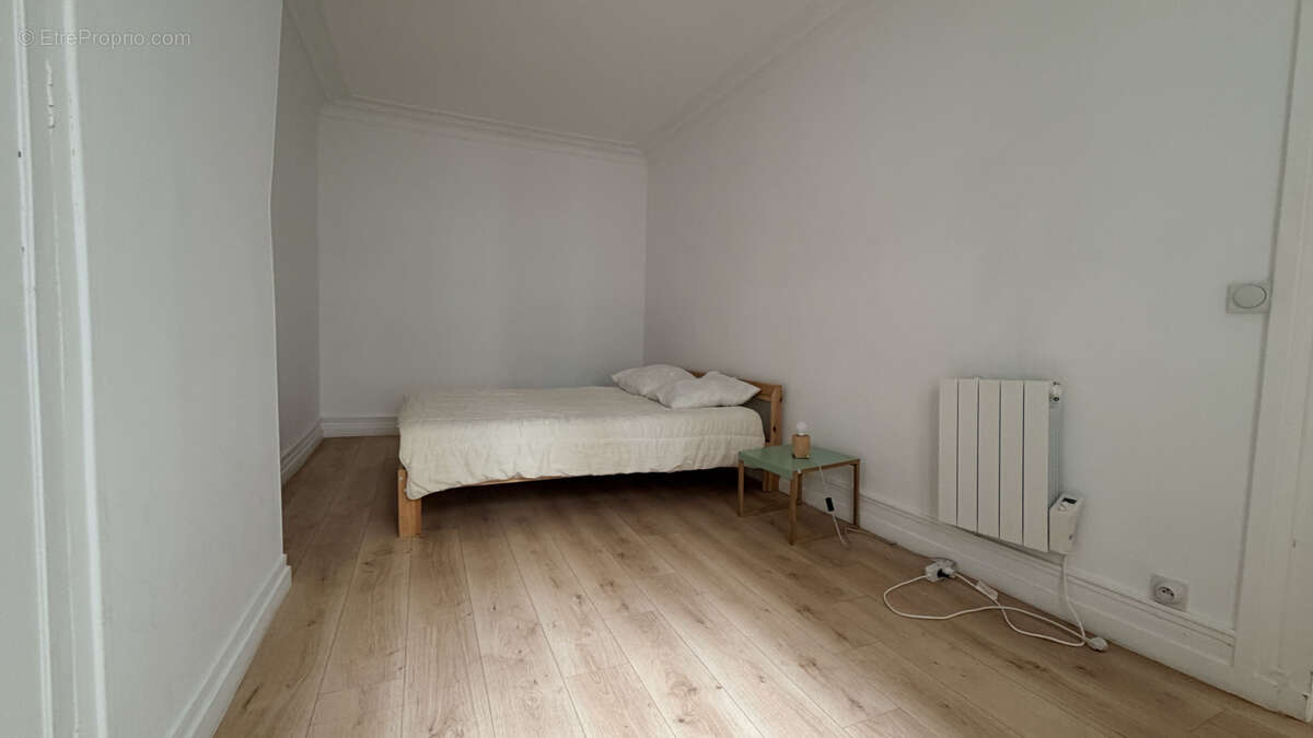Appartement à PARIS-3E
