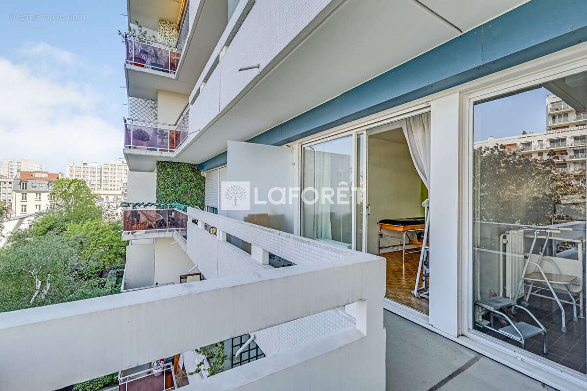 Appartement à PARIS-15E