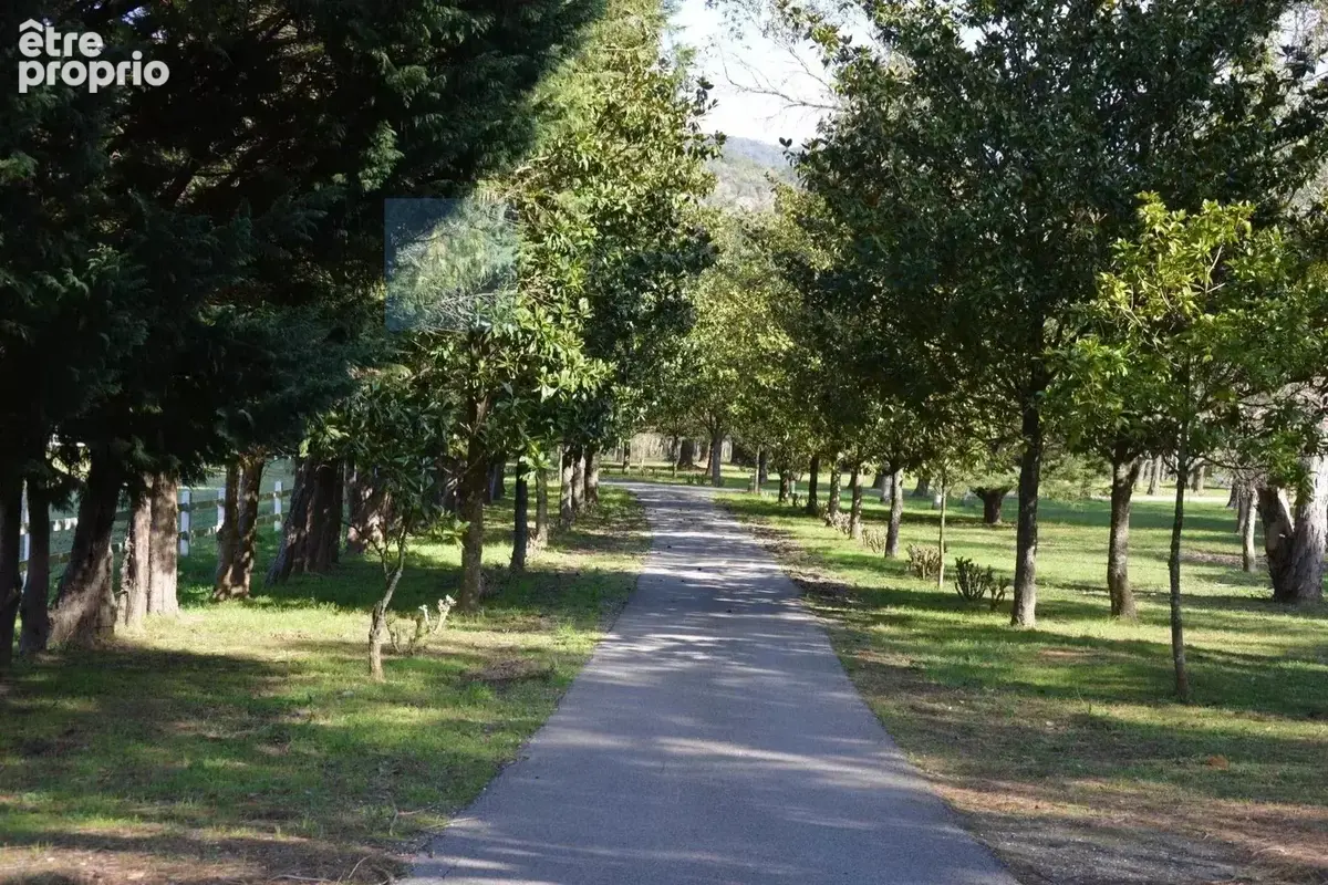 Propriété unique de 27 hectares au calme - superbes vues - photo 2
