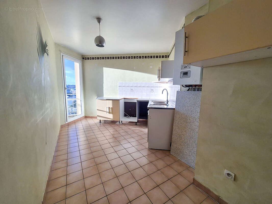 Melun _Appartement 4 pièces 77 m² - photo 9