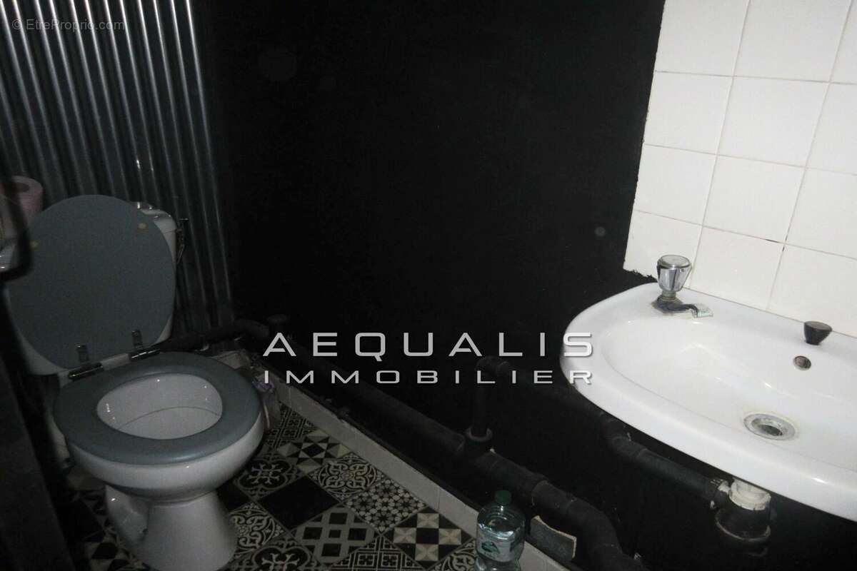 Commerce à SAINT-LAURENT-DU-VAR