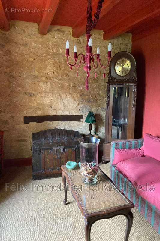 Maison à CASTELNAUD-LA-CHAPELLE