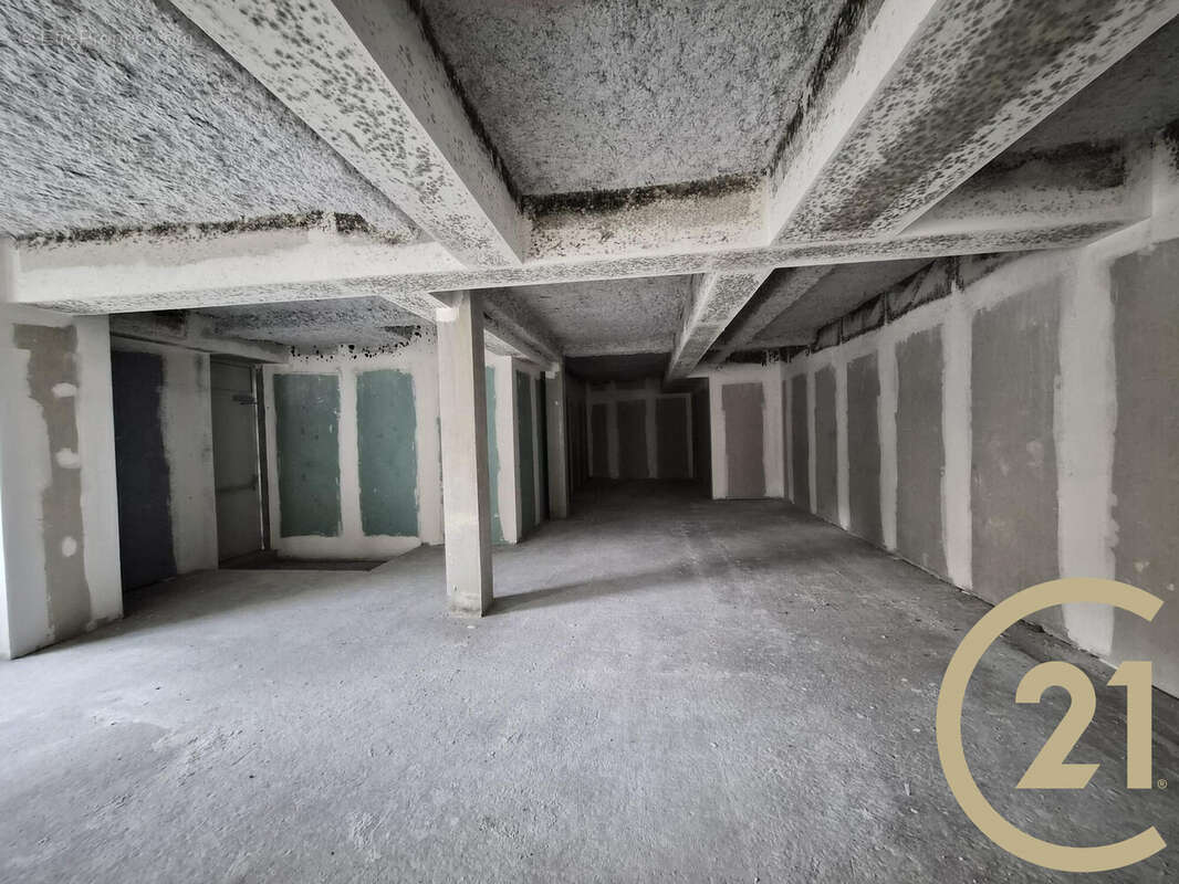 Commerce à SAINT-JUERY