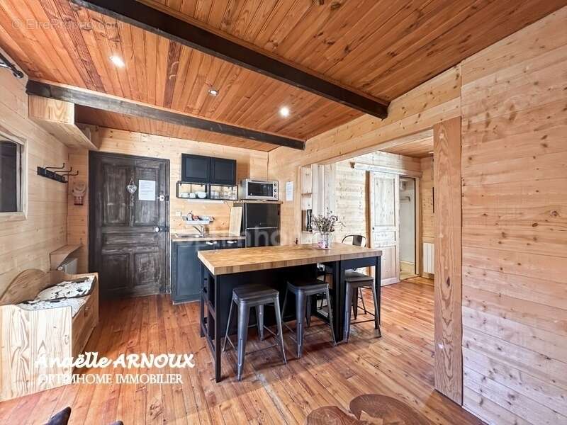 Appartement à ORCIERES