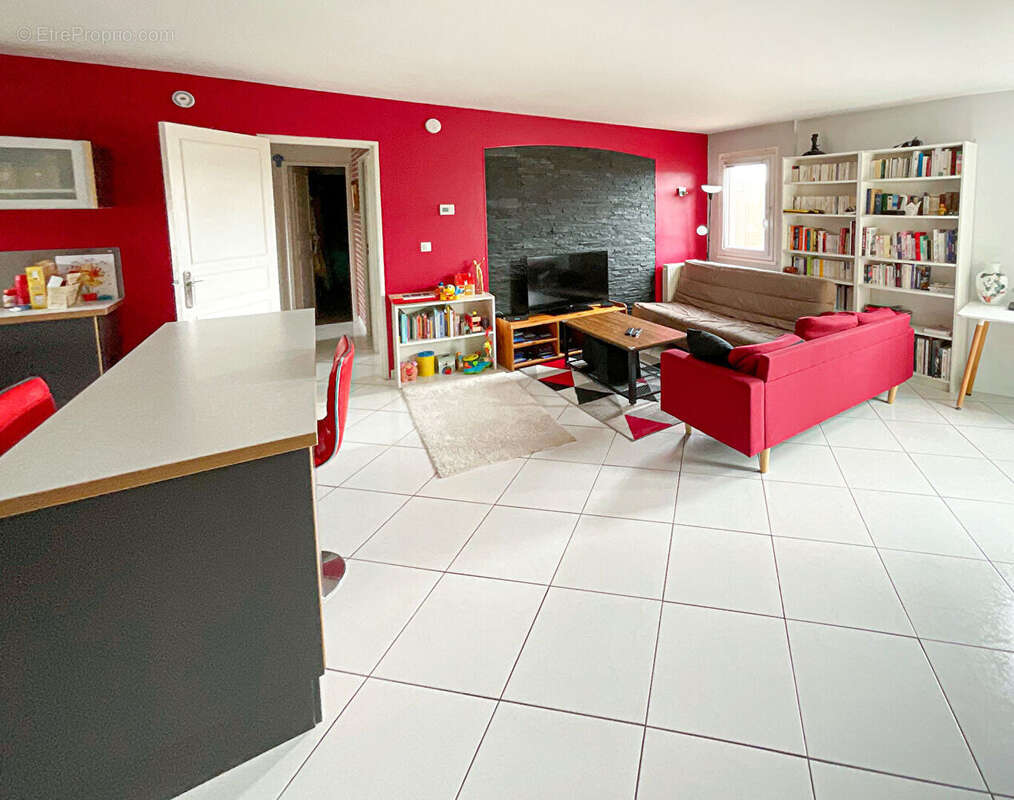 Appartement à MONTIGNY-LE-BRETONNEUX