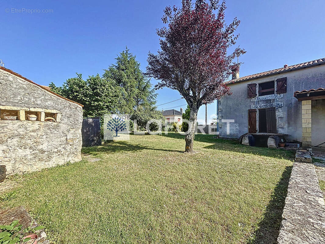 Maison à MAILLE
