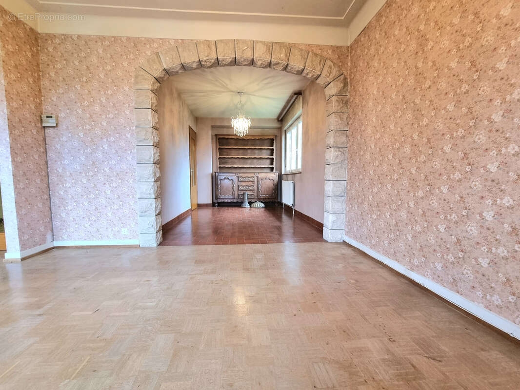 Maison à CHATEAU-SALINS