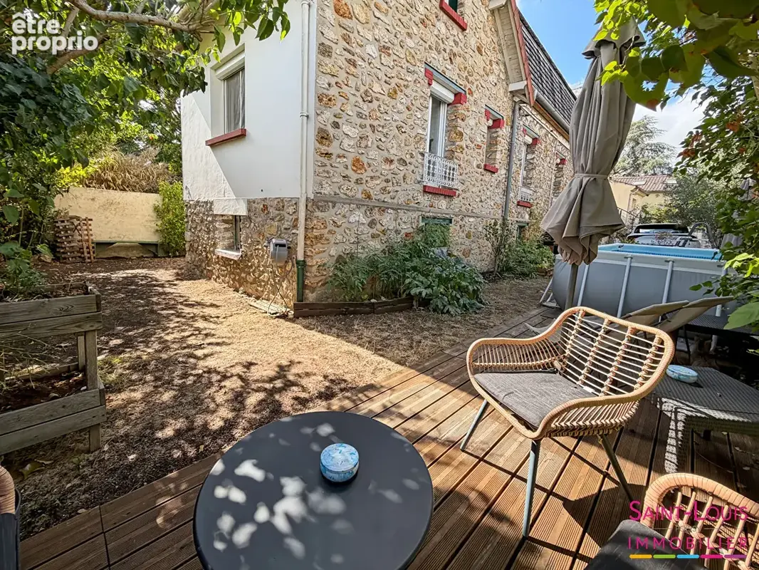POISSY CENTRE - Maison meulière au calme et proche gare - photo 2