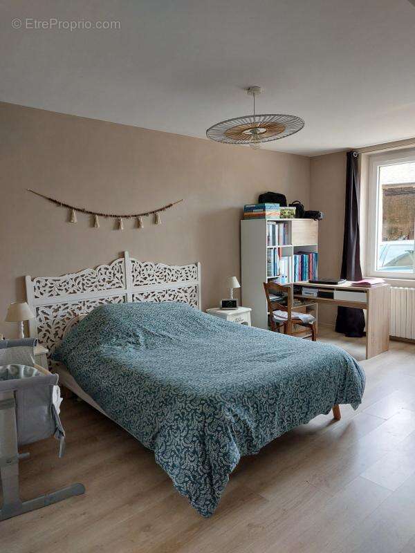 Maison à YVRE-L&#039;EVEQUE