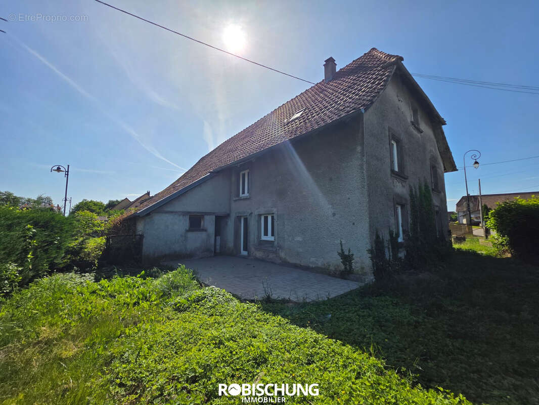 TRAUBACH LE BAS : Maison de 187 m2 avec dépendance - photo 12