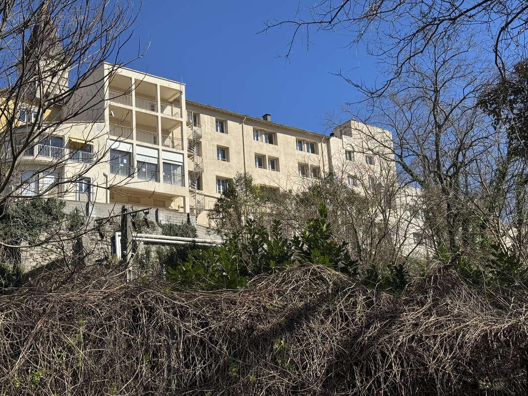 Appartement à NIMES