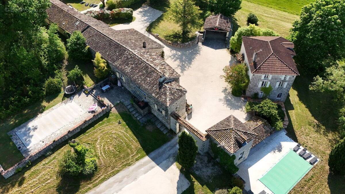 Maison à ROQUECOR