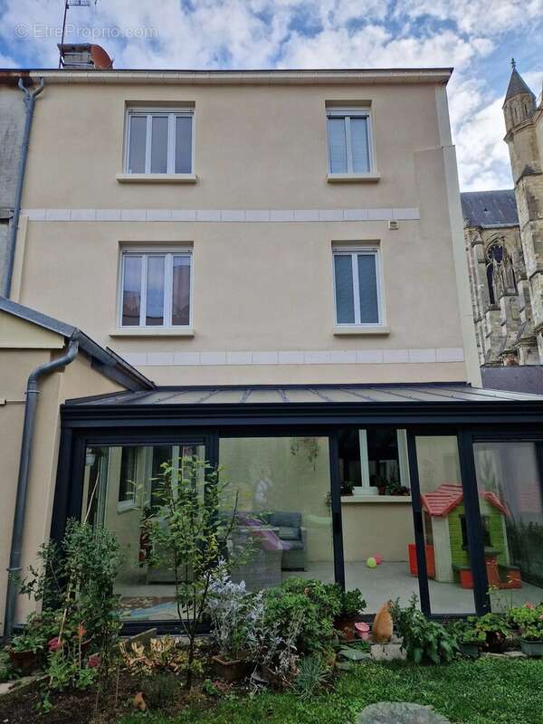 Maison à SAINT-QUENTIN
