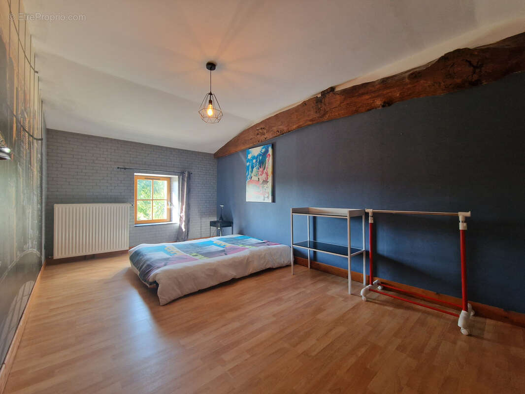 Maison à TUGERAS-SAINT-MAURICE