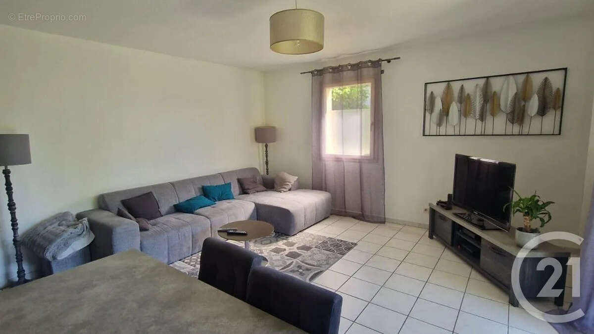 Appartement 84 m² à Jassans-Riottier  - photo 3