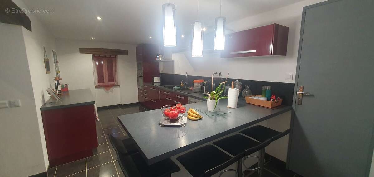 Maison à SAINT-JULIEN-LE-PETIT