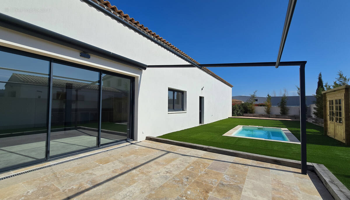 Maison à VERNEGUES