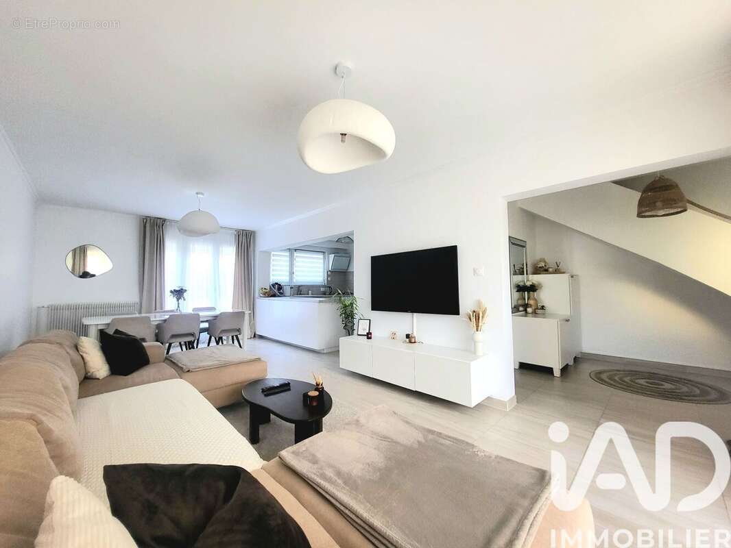 Photo 3 - Maison à CHARLEVILLE-MEZIERES