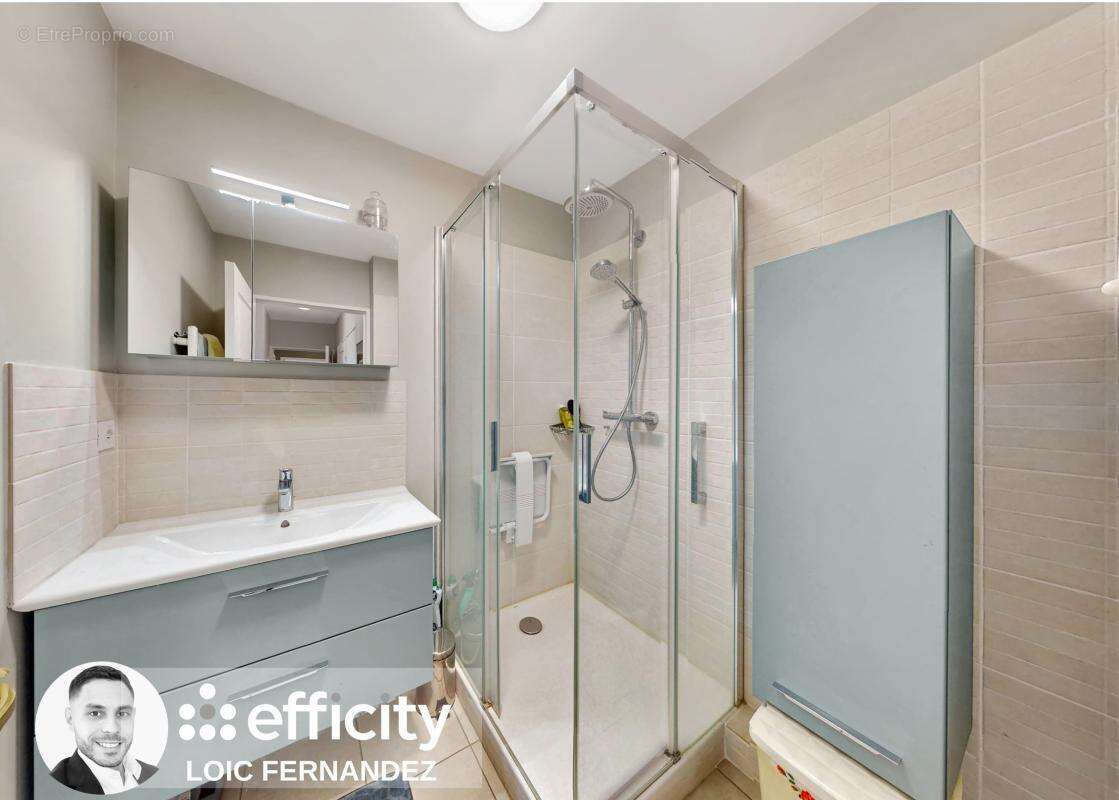 Appartement à NEUVILLE-SUR-SAONE