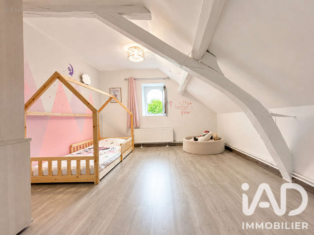Maison 180 m² à Haussy  - photo 7
